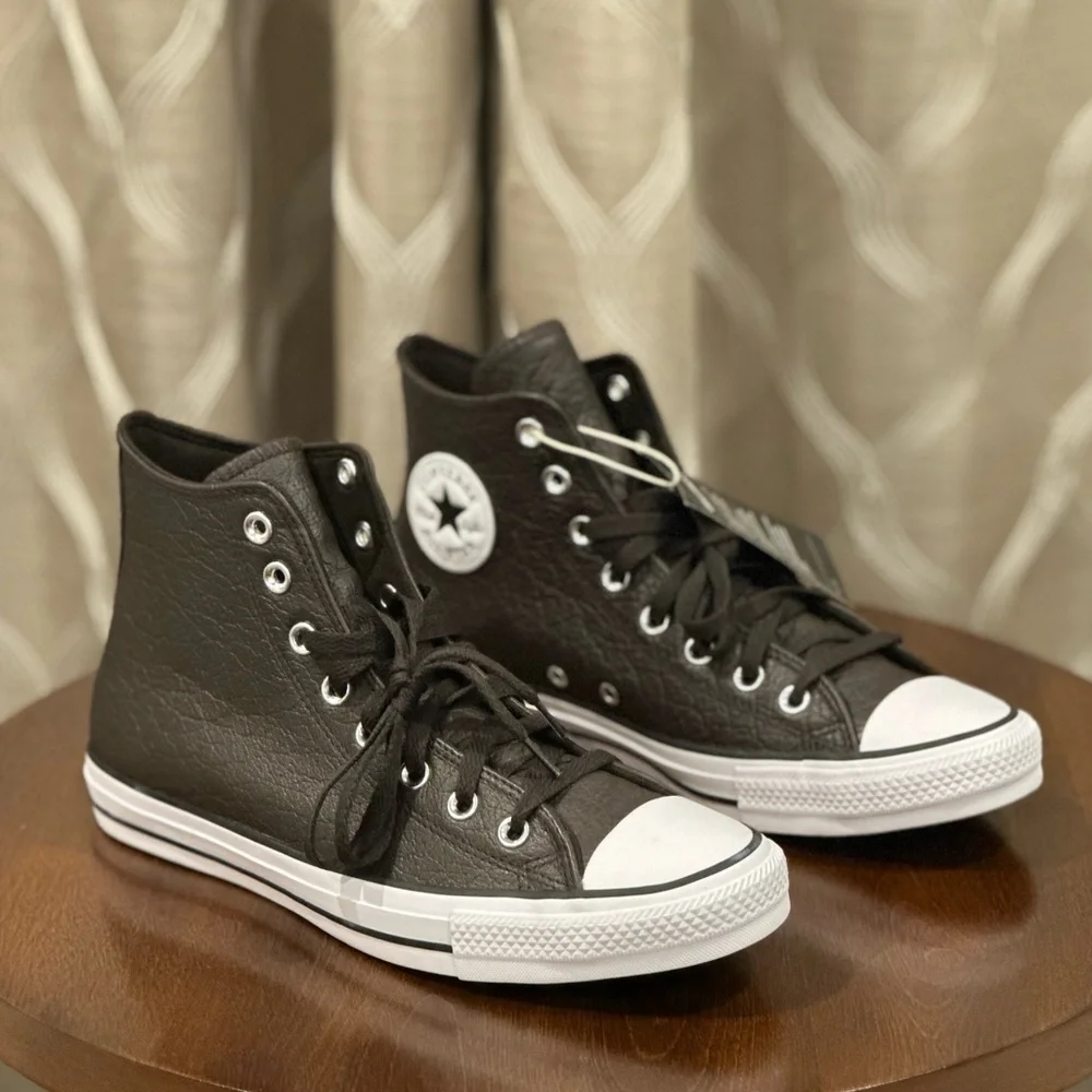 Converse All Star Chuck Taylor New Brown Leather Sneakers - NWT - Picture 13 of 13